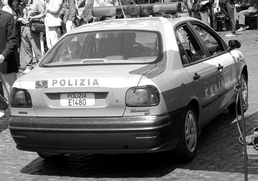 Italská policie zatkla 71 členů ´Ndranghety. Vliv kalábrijské mafie přesto roste