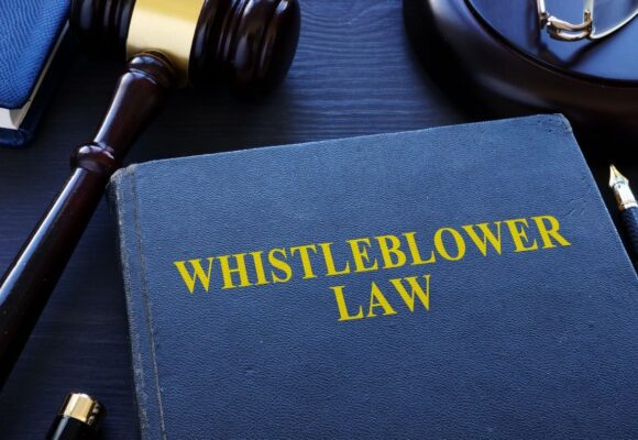 Stíhání whistleblowera podle evropského soudu porušovalo svobodu projevu